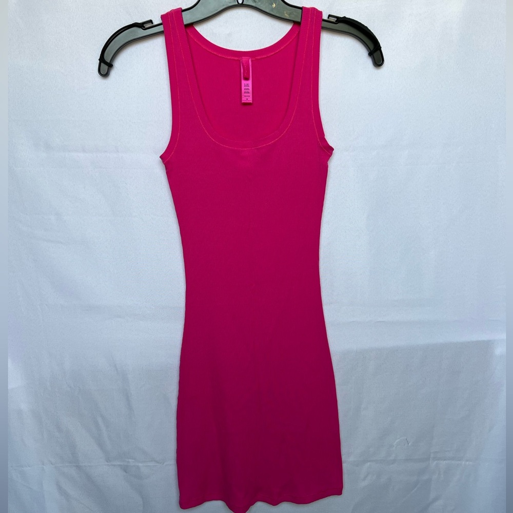 SKIMS Ribbed Mini Dress - Picture 2 of 7